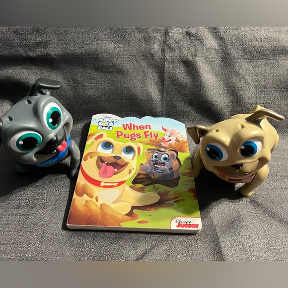 Disney Puppy Dog Pals Bingo & Rolly toys & When Pugs Fly book bundle - Picture 1 of 15